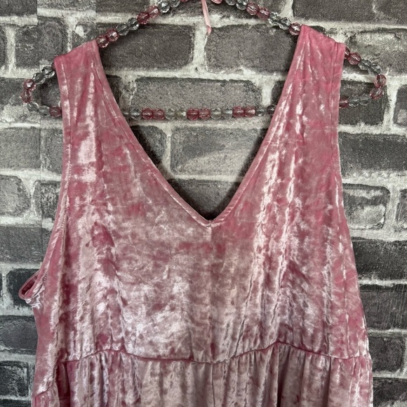 Torrid Velvet Surplice Babydoll Tank top shirt pink - Picture 11 of 12